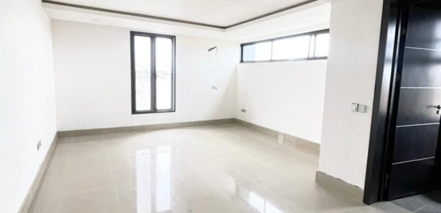 FULLY SERVICED 1 AND 2 BEDROOM APARTMENT WITH ELEVATOR AND SWIMMING POOL