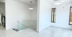 STUNNING 5 BEDROOM FULLY DETACHED DUPLEX WITH SWIMMING POOL