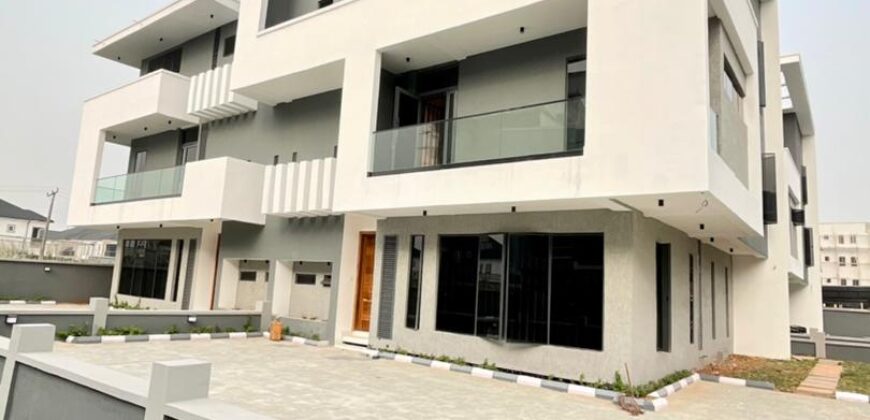 SUPERBLY CRAFTED 5 BEDROOM SEMI DETACHED DUPLEX WITH BQ IN OSAPA