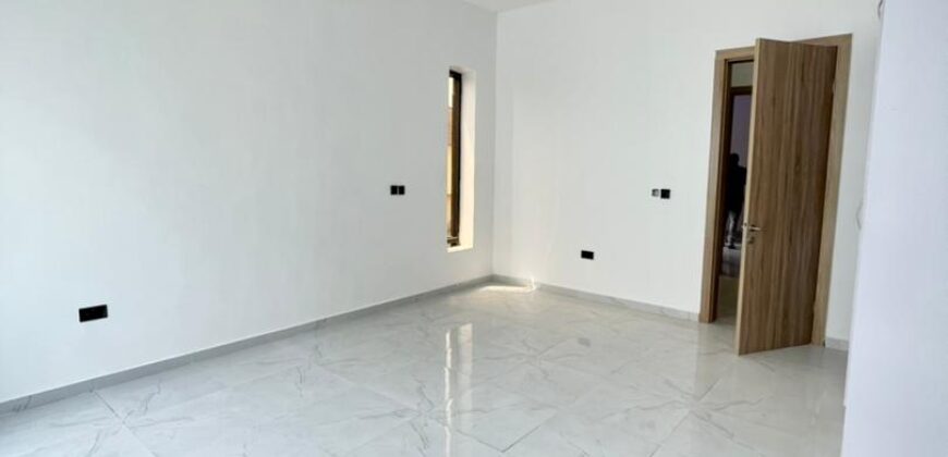 DECENTLY FINISHED CONTEMPORARY STYLE 4 BEDROOM TERRACE DUPLEX IN OLOGOLO