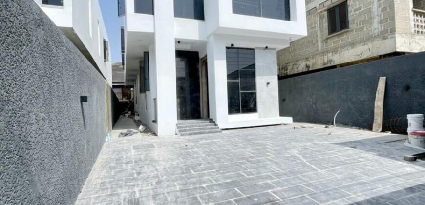 📍 CONTEMPORARY 5 BEDROOM FULLY DETACHED DUPLEX WITH SWIMMING POOL AND BQ IN OSAPA