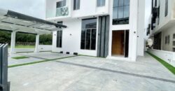 GORGEOUSLY FINISHED SPACIOUS 5 BEDROOM FULLY DETACHED DUPLEX WITH SWIMMING POOL IN LEKKI