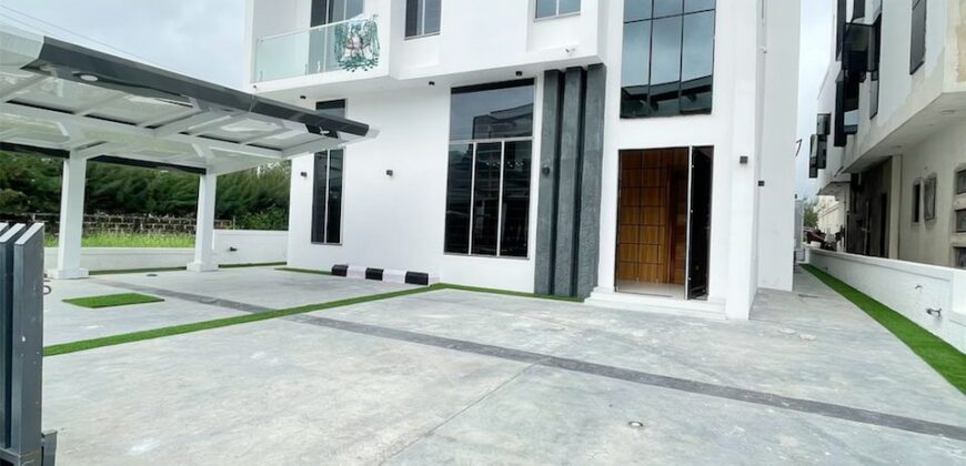 GORGEOUSLY FINISHED SPACIOUS 5 BEDROOM FULLY DETACHED DUPLEX WITH SWIMMING POOL IN LEKKI