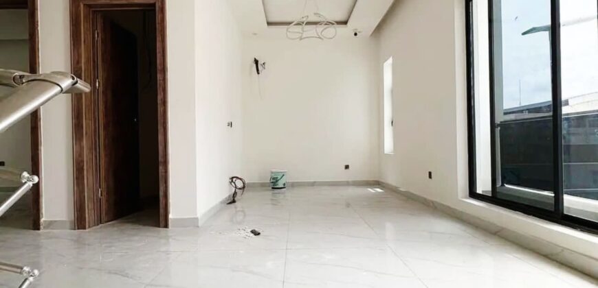 BEAUTIFUL SMART 4 BEDROOM TERRACE DUPLEX WITH BQ AND SWIMMING POOL IN LEKKI