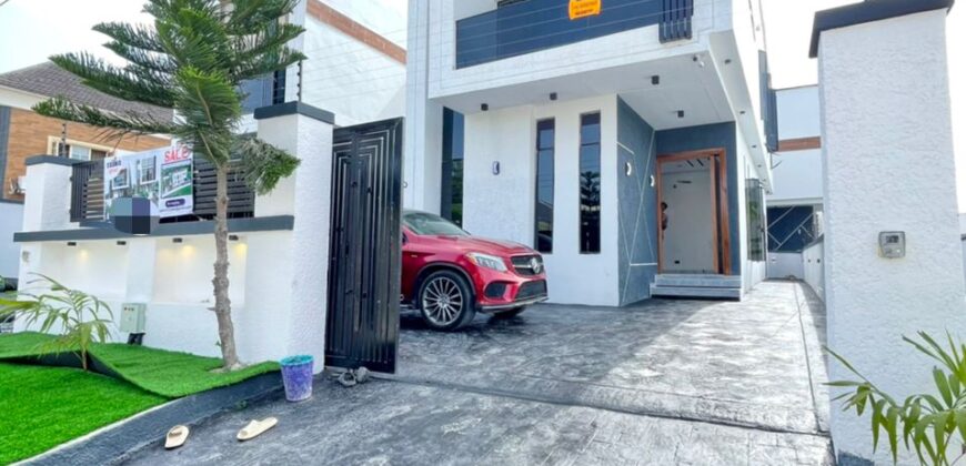 📍LUXURY 4 BEDROOM FULLY DETACHED DUPLEX WITH BQ IN IKOTA